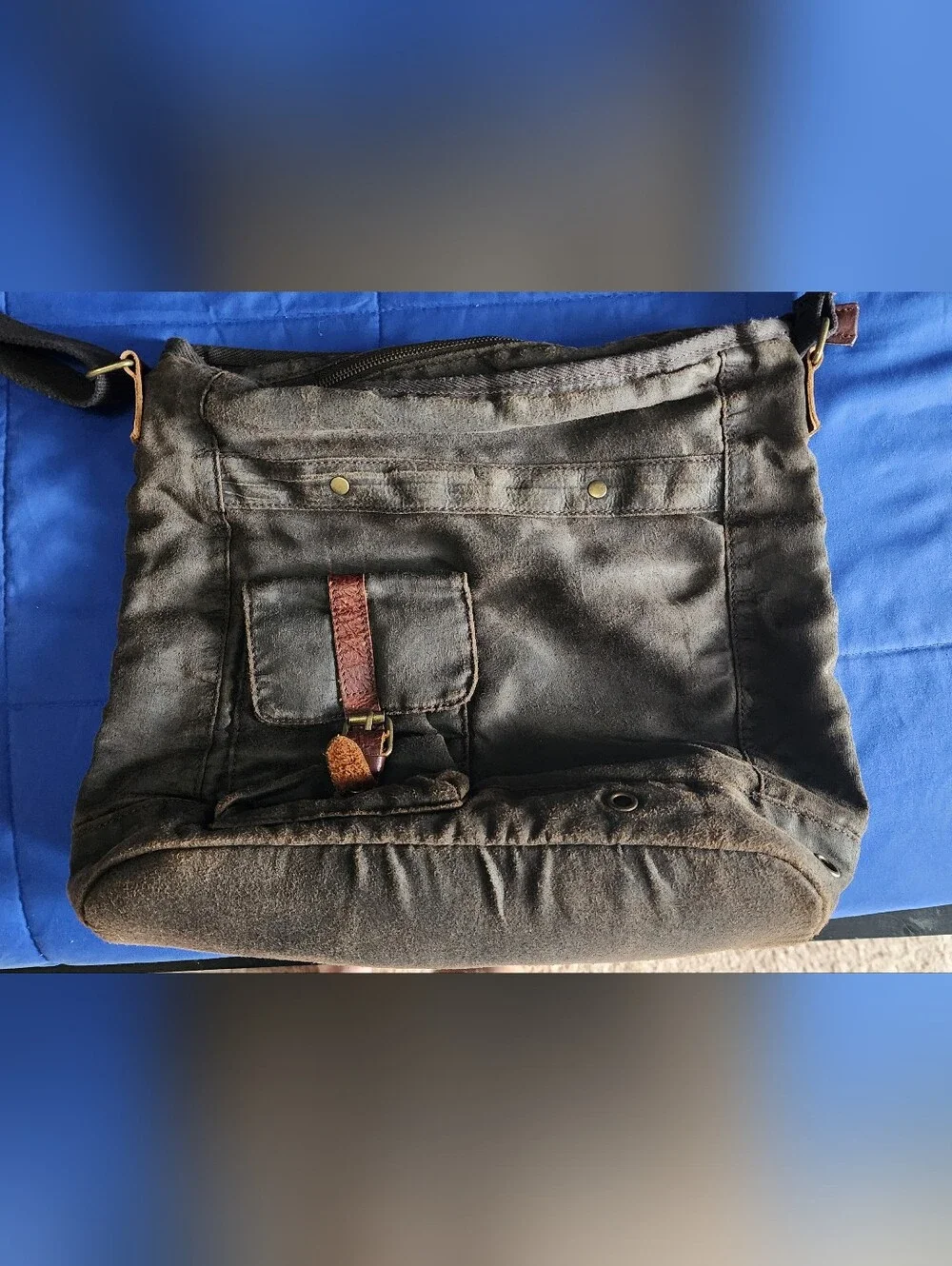 Men' Cargoit Brown Suede Messenger/ Crossbody Shoulder Bag